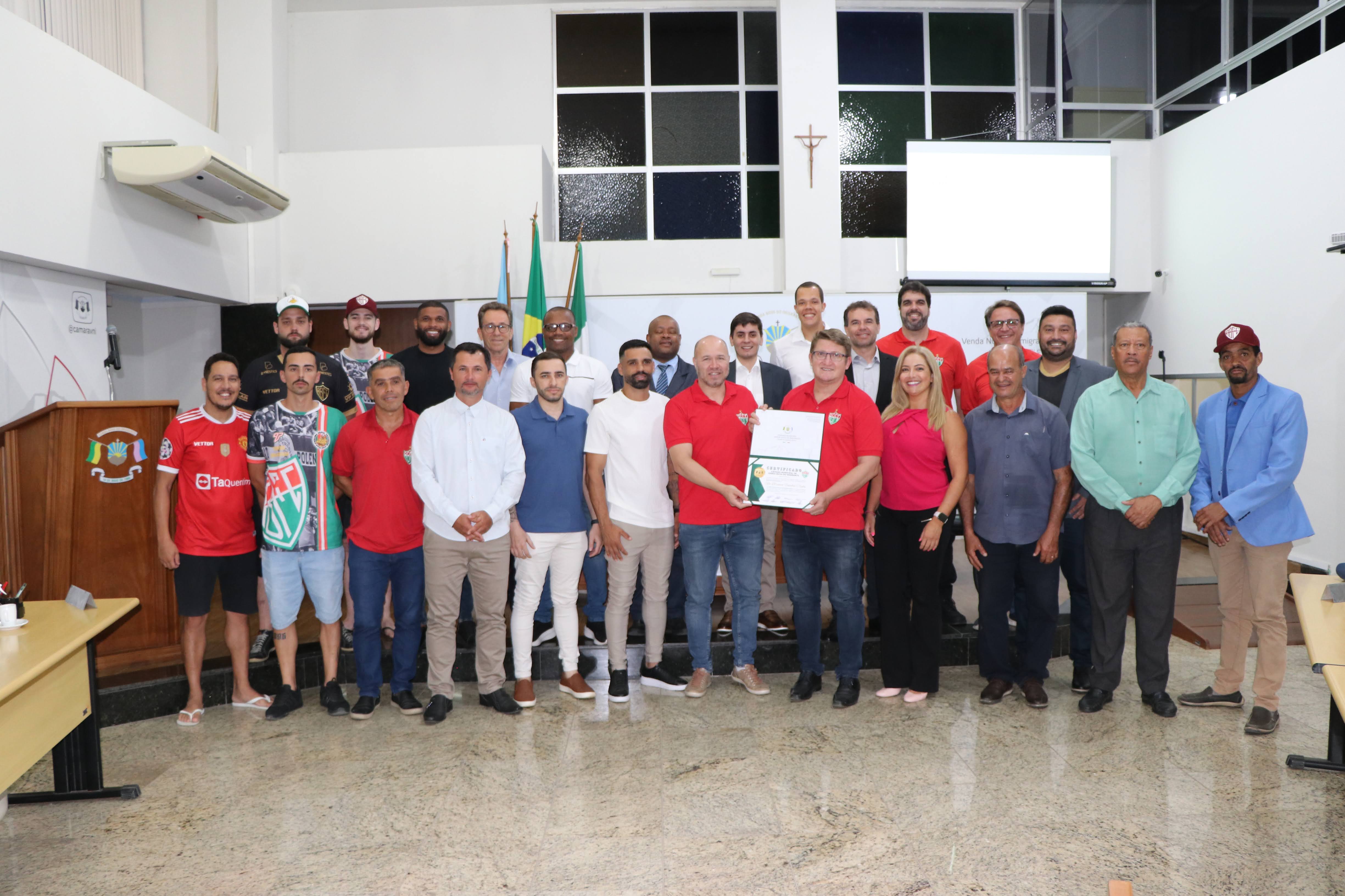 Foto da notícia: Câmara realiza homenagens ao Rio Branco FC e debate sobre o combate à violência contra a mulher na 7ª Sessão Ordinária